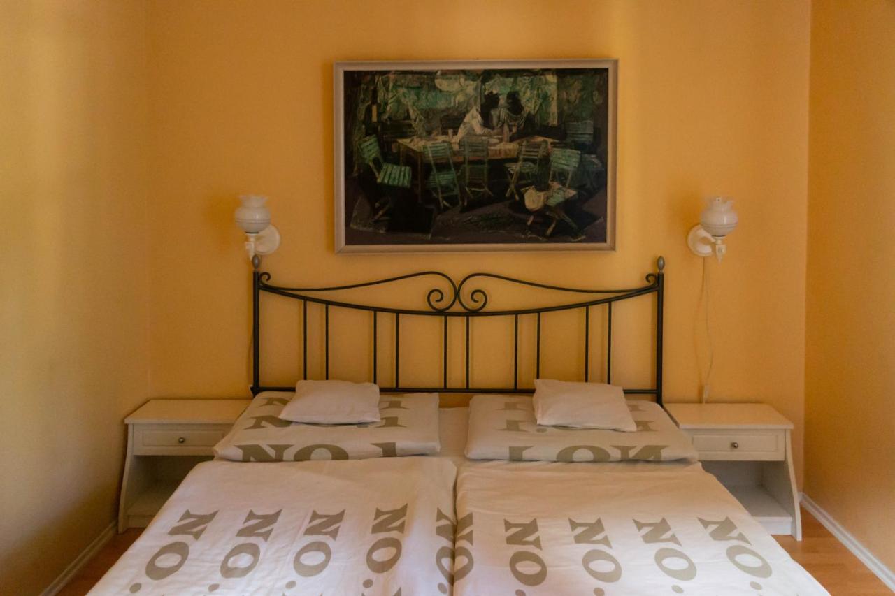 Zsolnay Apartman シオーフォク エクステリア 写真